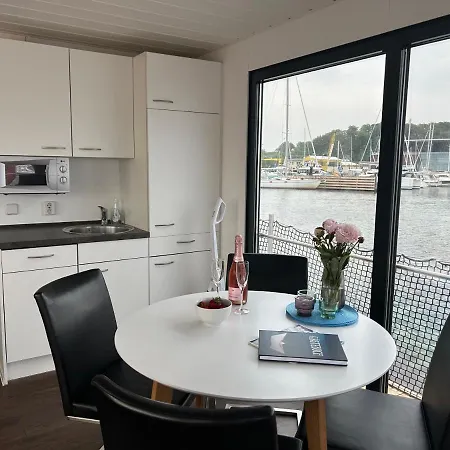 Hausboot Floating 44 In - Boot 1 - Nikse 펜션 라보에